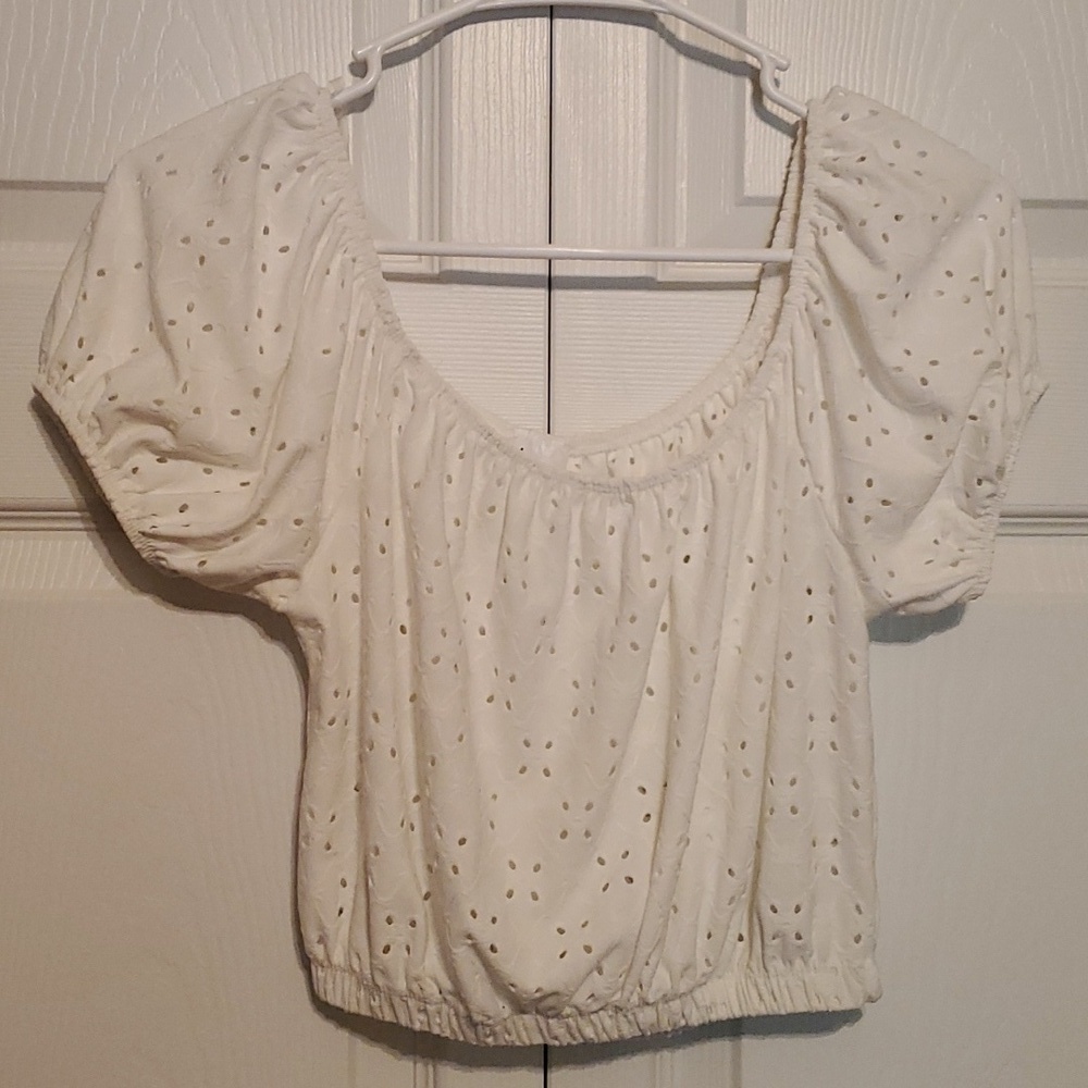 Livi by Oliva Rae White Floral Eyelet Crop Top Size XS